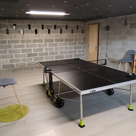 Maison Familiale Tres Spacieuse Avec Jardin, Ping Pong , Baby Foot, Commerces * Villedieu-les-Poëles